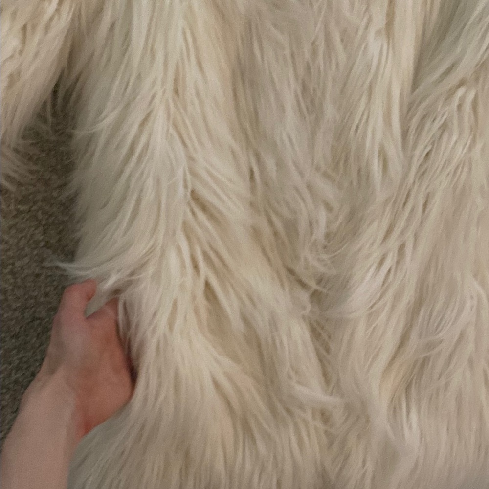 Bebe XS white shaggy Mongolian faux fur coat jacket - Picture 4 of 6